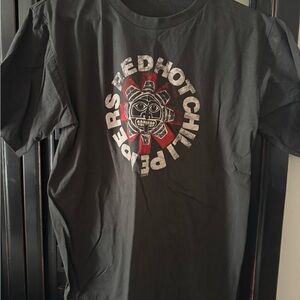 Red Hot Chili Peppers Vintage Totem Logo Tshirt!